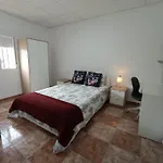 3 Rooms Junto A Monte Victoria